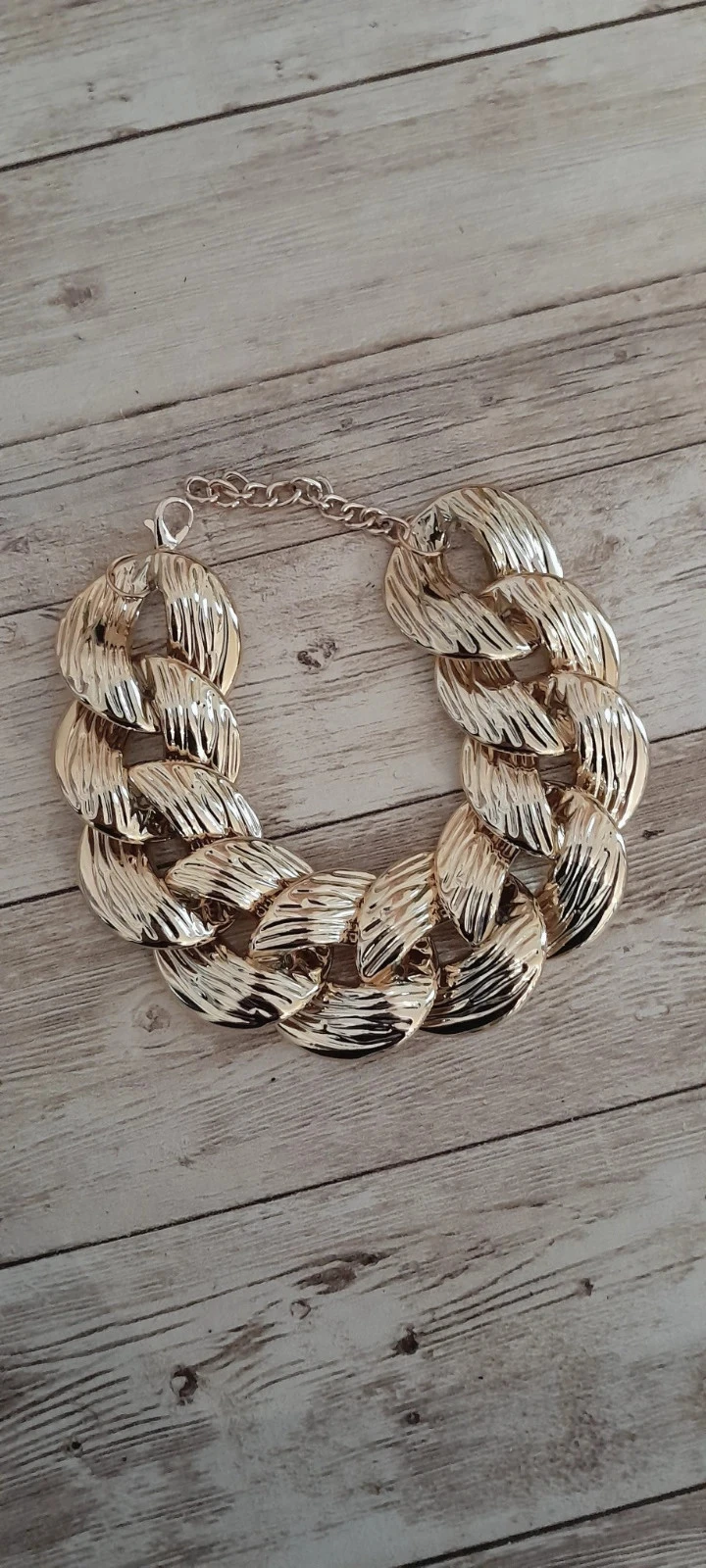 Pulsera de metal ligero color dorado – photo 2